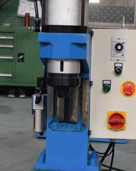 采購一臺(tái)液壓鉚接機(jī)要多少錢？