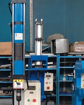 國內廠家生產的鉚接機價格貴嗎？