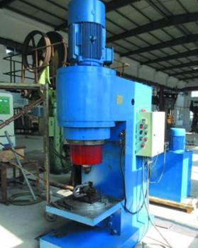 購買氣壓鉚接機需要多少錢？