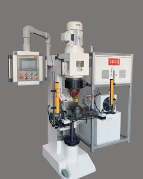 鉚接機(jī)鉚接后鉚釘開裂的原因有哪些?