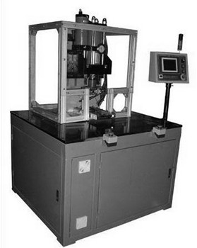 自動送料鉚釘機在減員增效方面的優勢